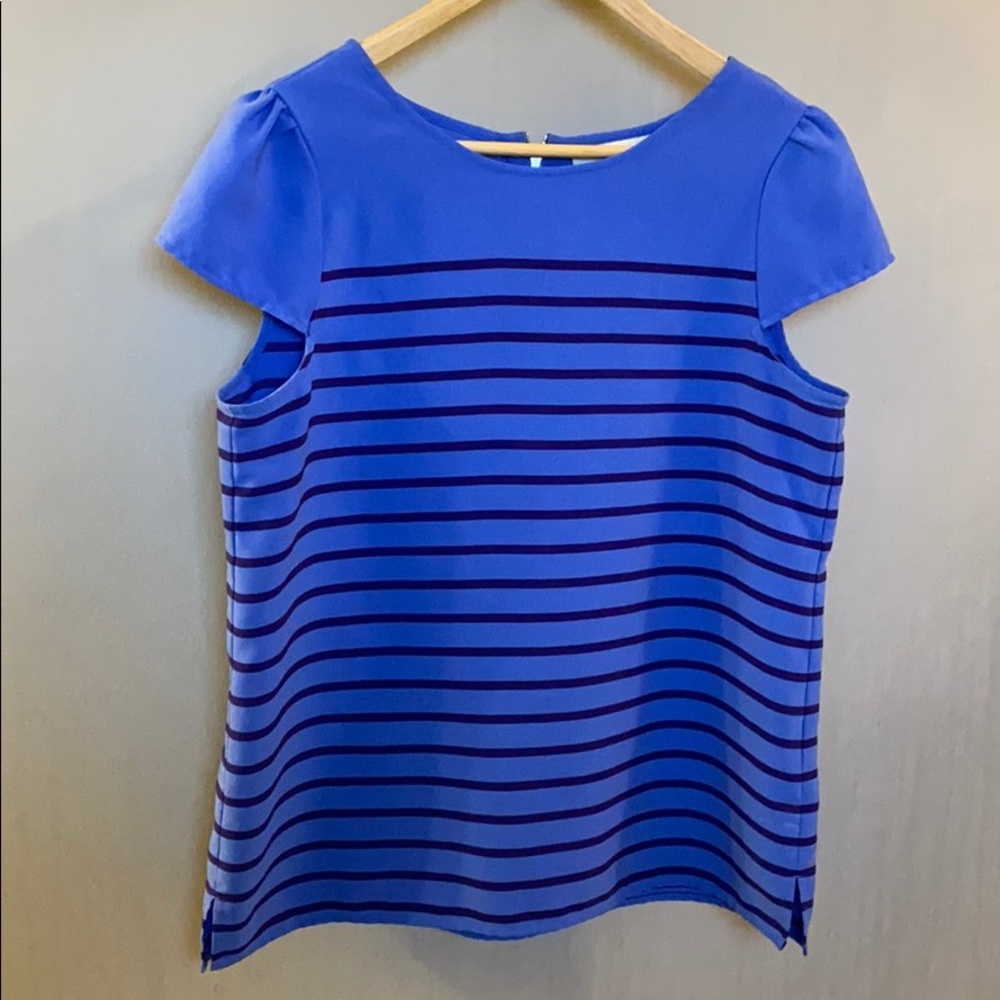 Short sleeve blouse